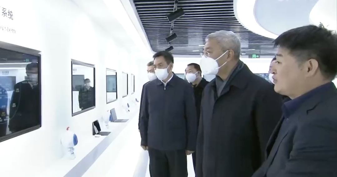 江西省委書記尹弘一行蒞臨華勤南昌第二制造中心調研指導